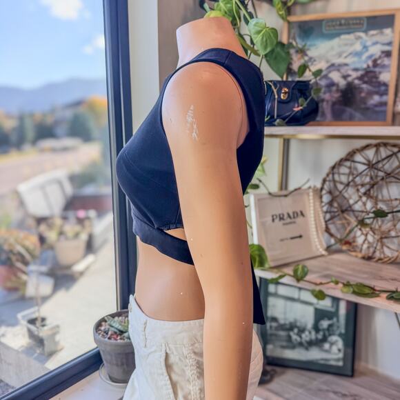 ChicWish, Bowknot Crop Top in Black, Full Zip Back, Sleeveless, Women’s Small - Picture 6 of 11